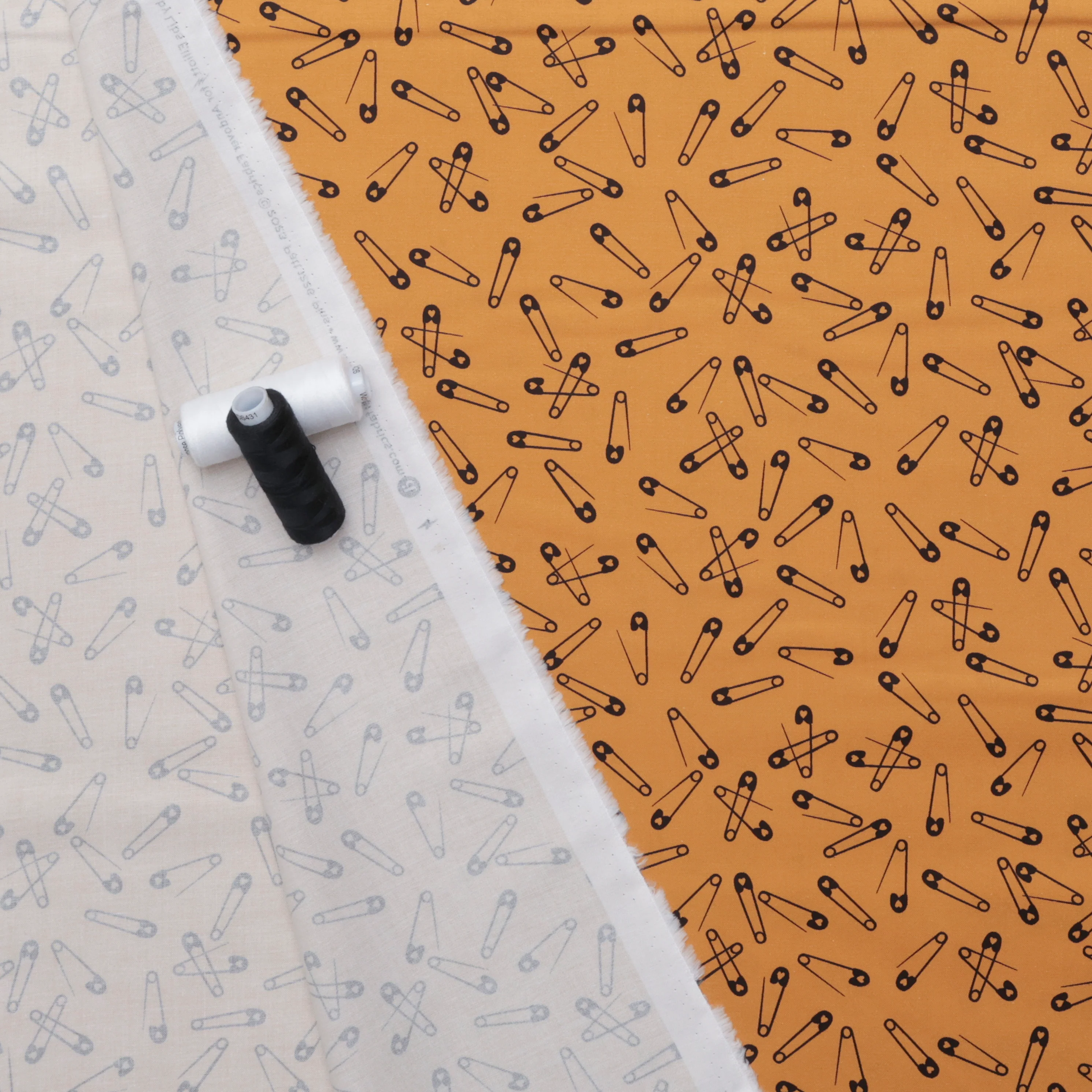 Andover - Cotton - Iconic - Pins - Gold - Image 3