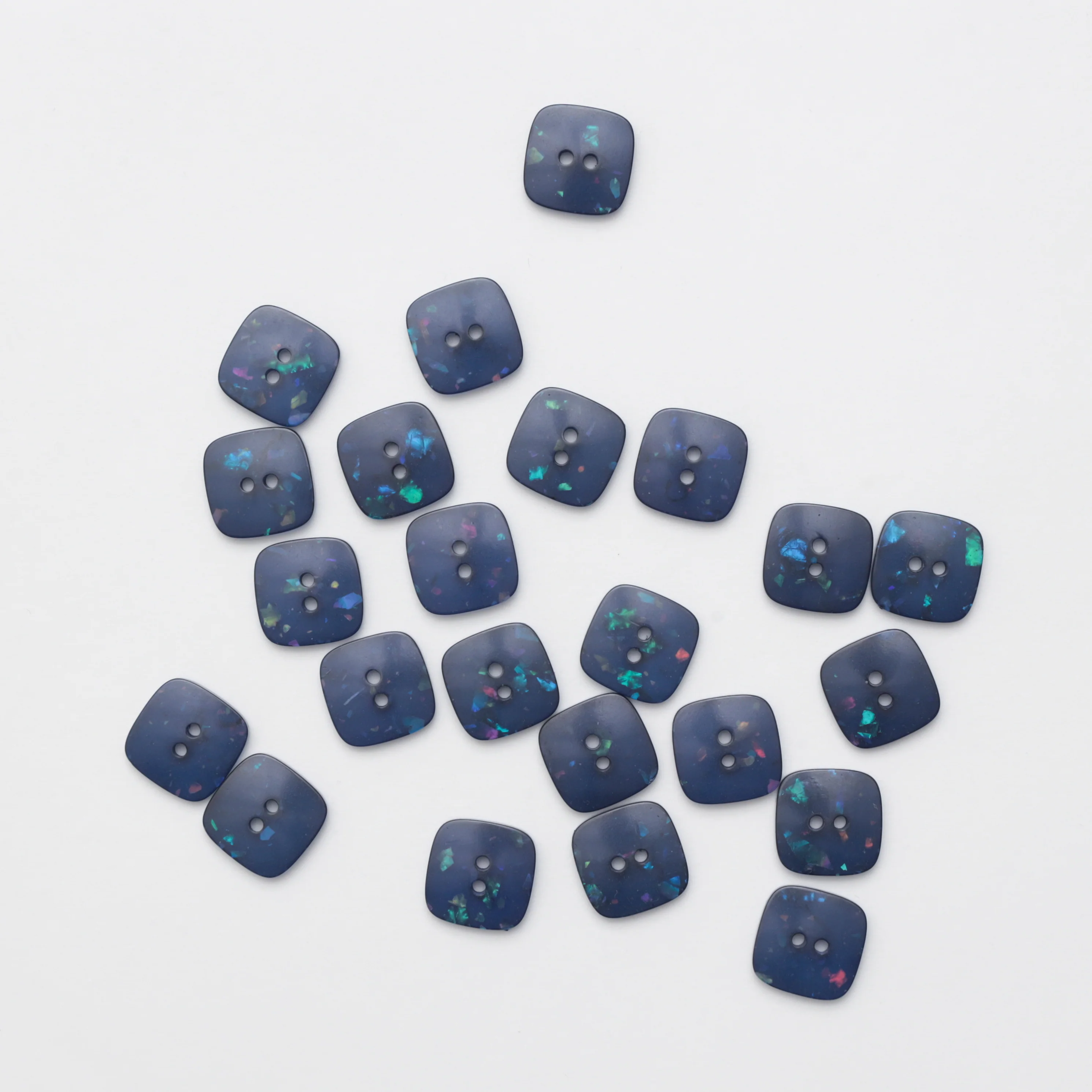 Buttons - 2 Hole - 20mm - Square - Assorted - Image 3
