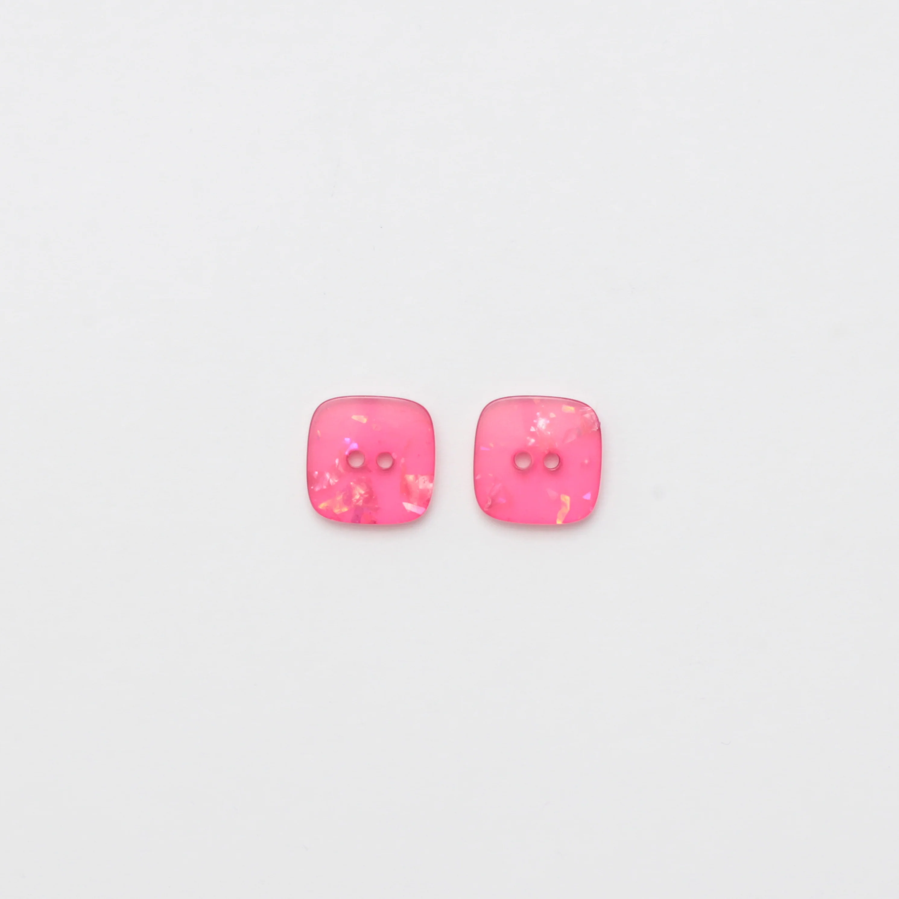 Buttons - 2 Hole - 20mm - Square - Assorted - Image 6