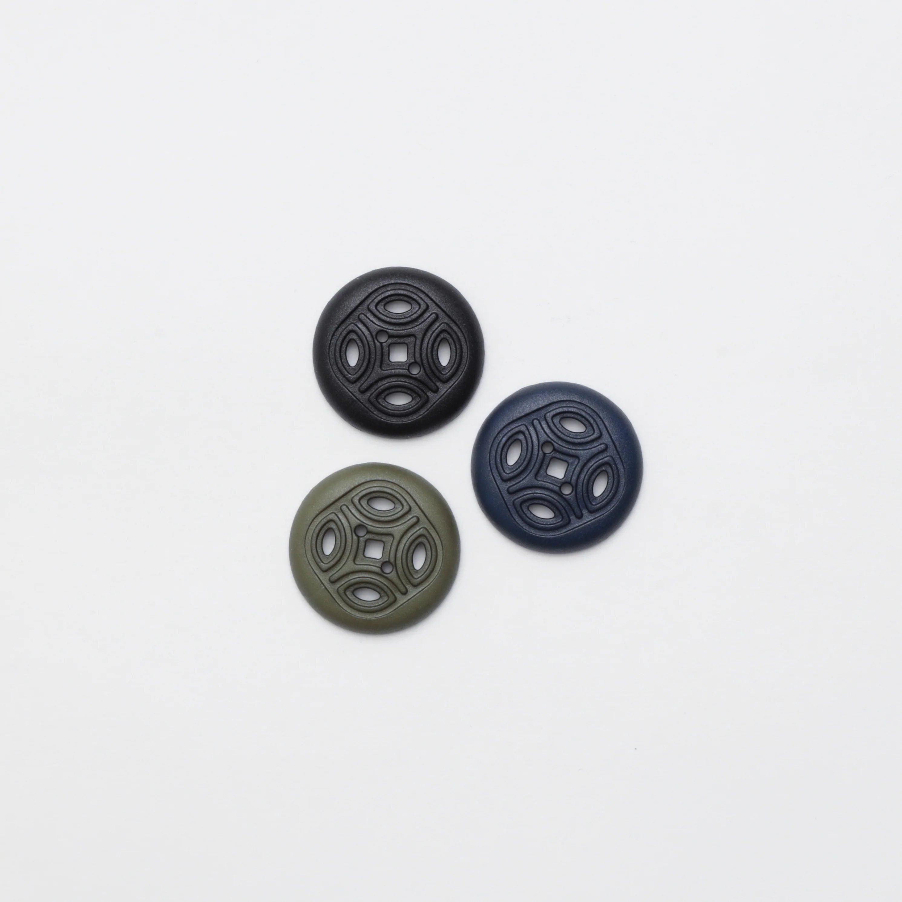 Buttons - 2 Hole - 30mm - Open Ornament - Assorted - Image 2