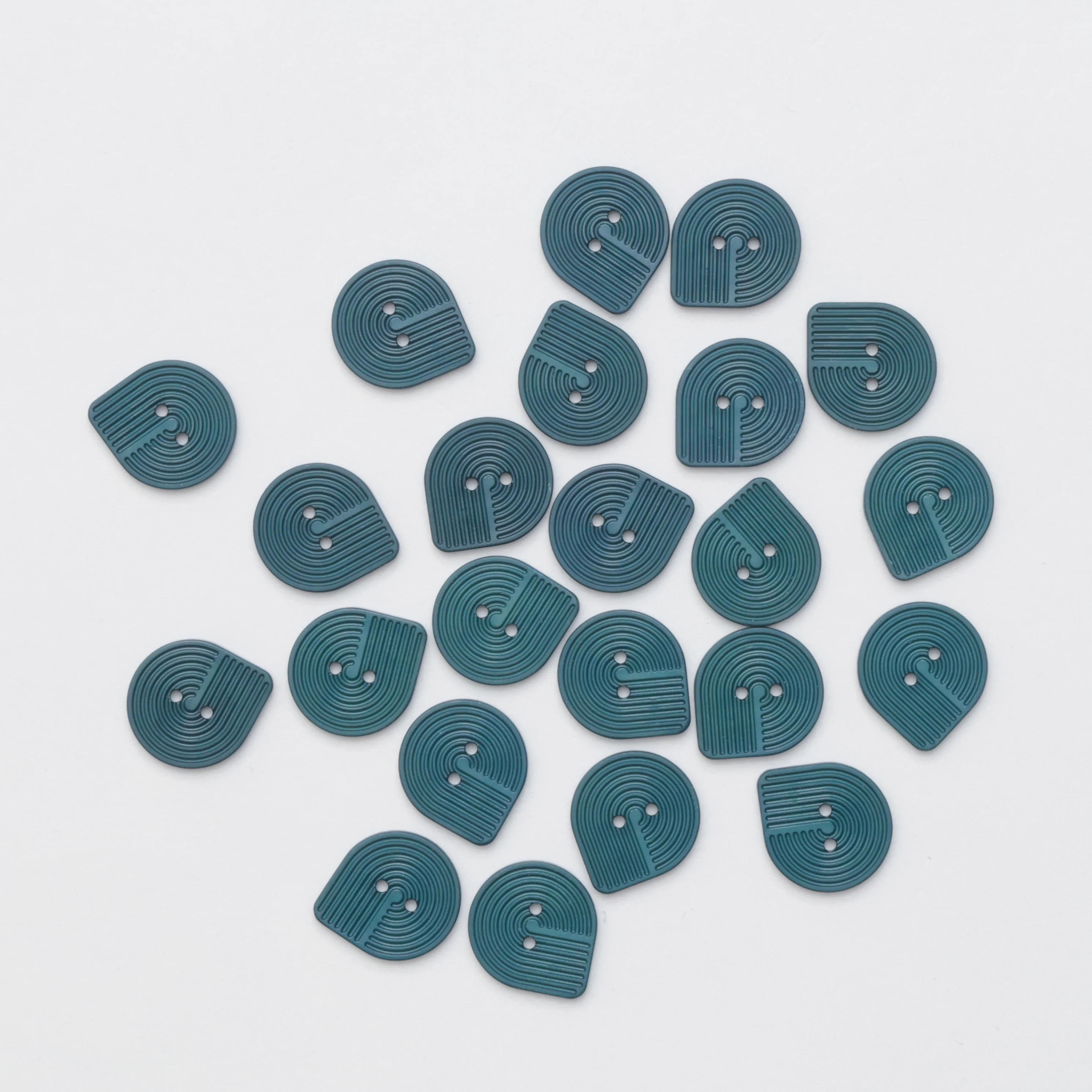 Buttons - 2 Hole - 32mm - Oval - Assorted - Image 2
