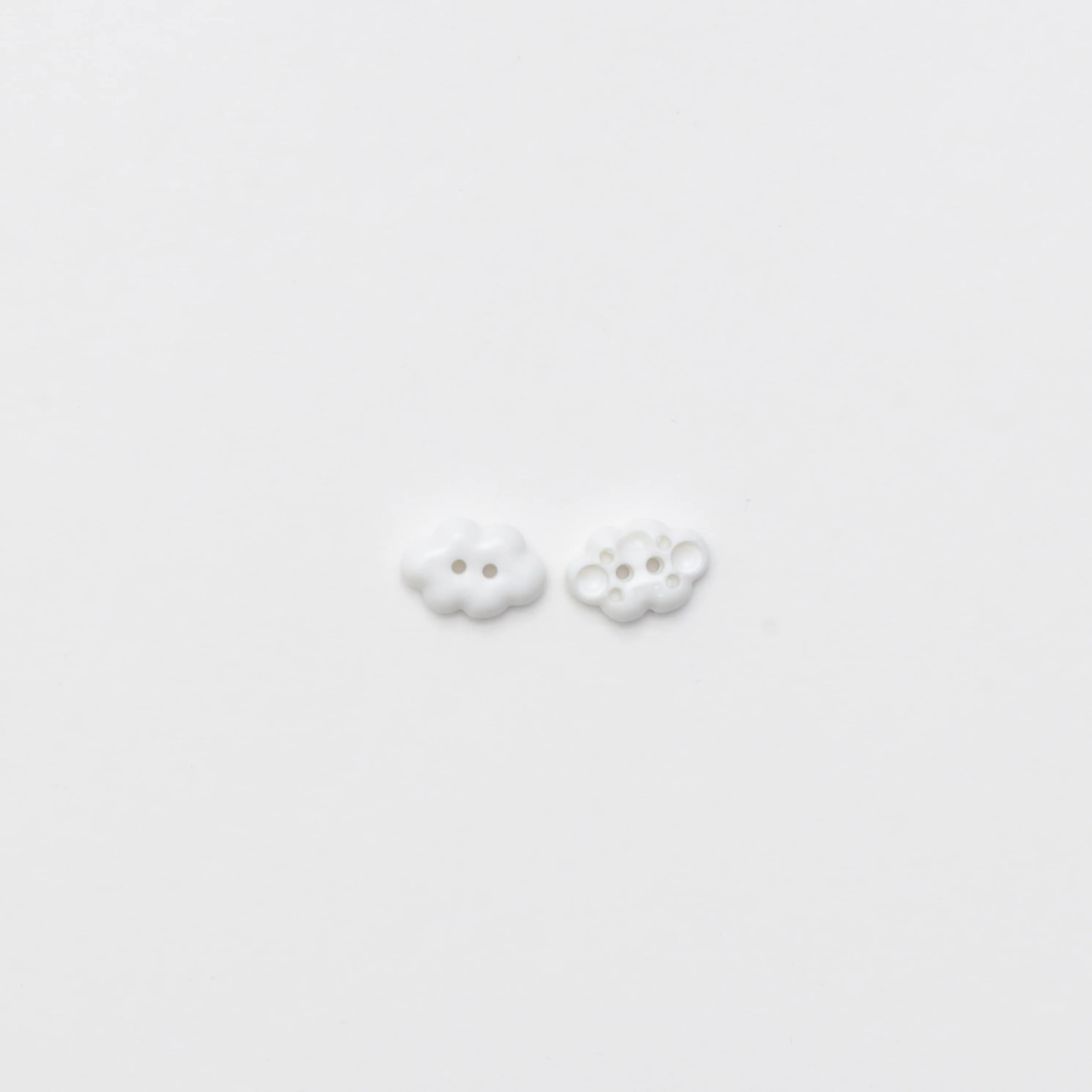 Buttons - 2 Hole - 5mm - Cloud - Assorted - Image 4