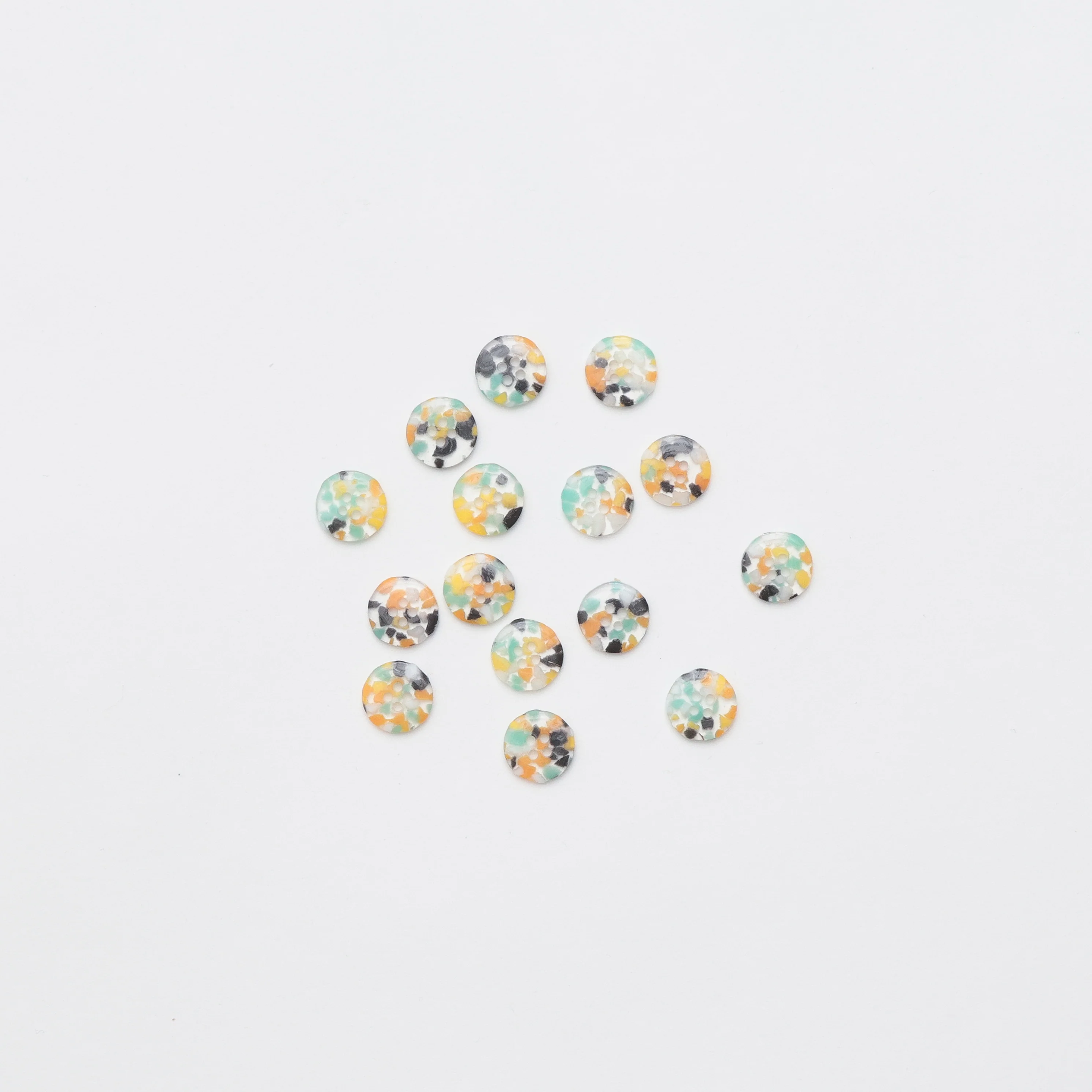 ELAN - 4 Hole Button - 15mm - Speckle - Assorted - Image 4