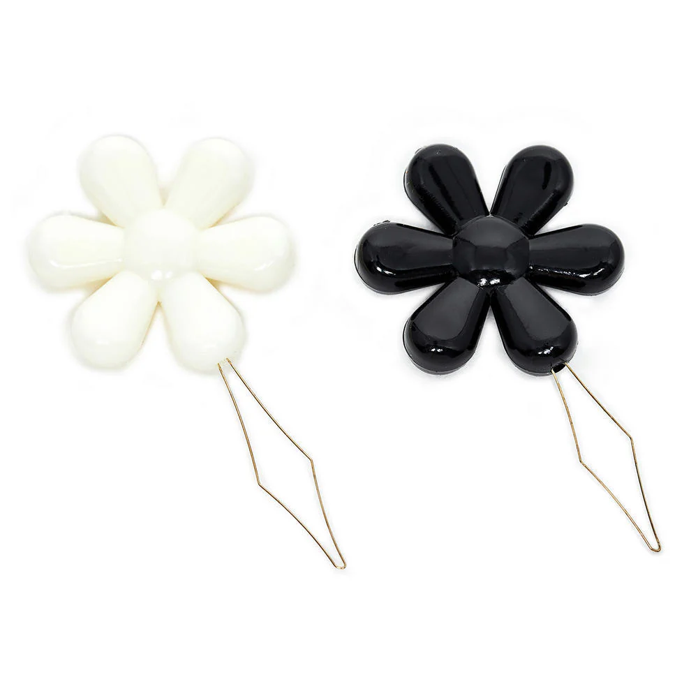 Hemline Gold - Flower Needle Threader - 2pc - Image 2