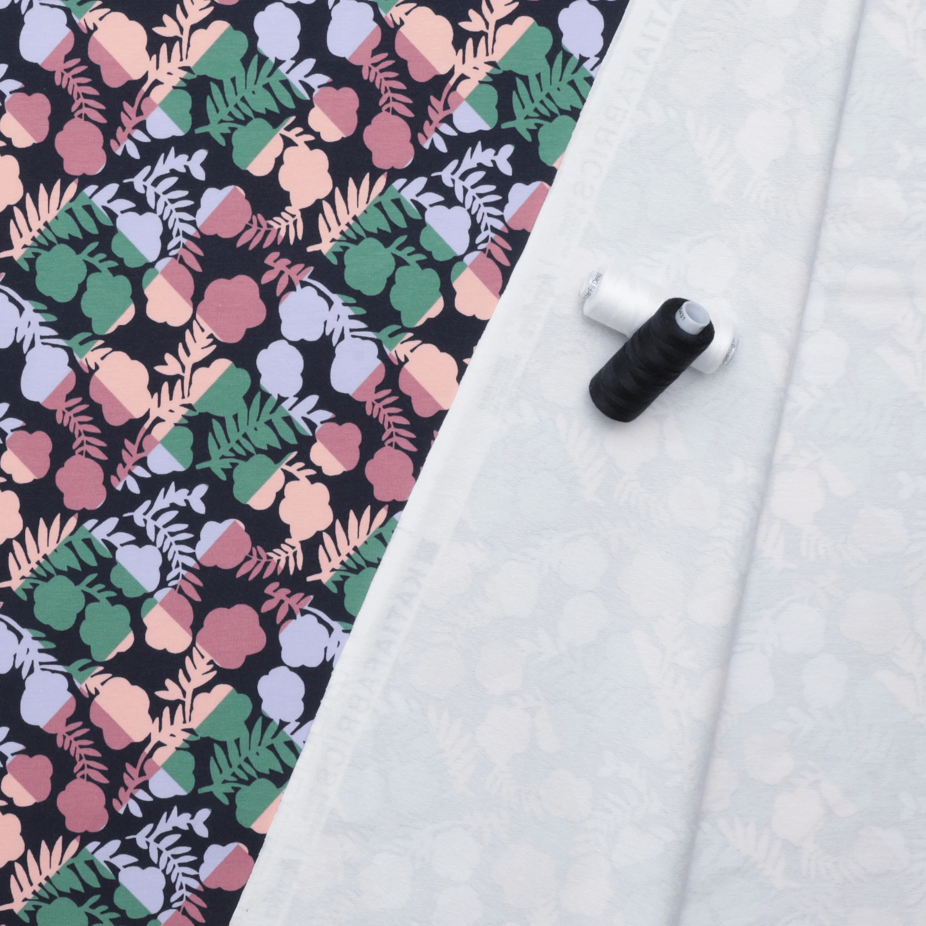 Katia - Cotton - Fleece - Home Flowers - Image 3