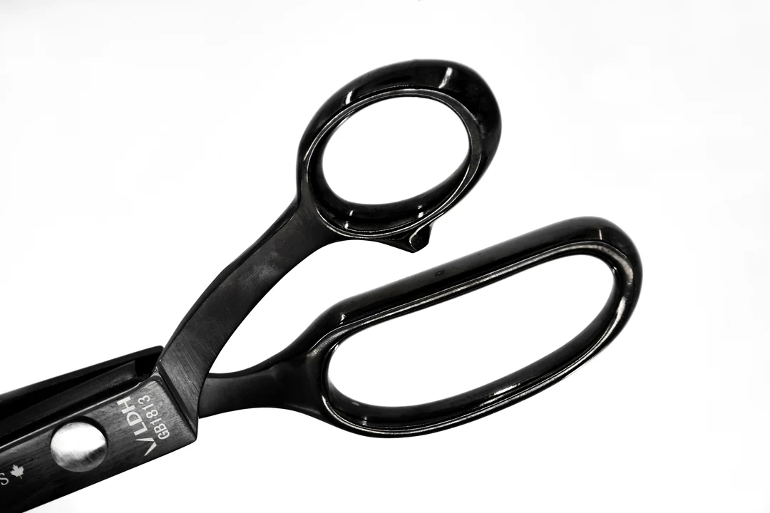 LDH - Pinking Shears - Midnight Edition - Assorted Sizes - Image 7