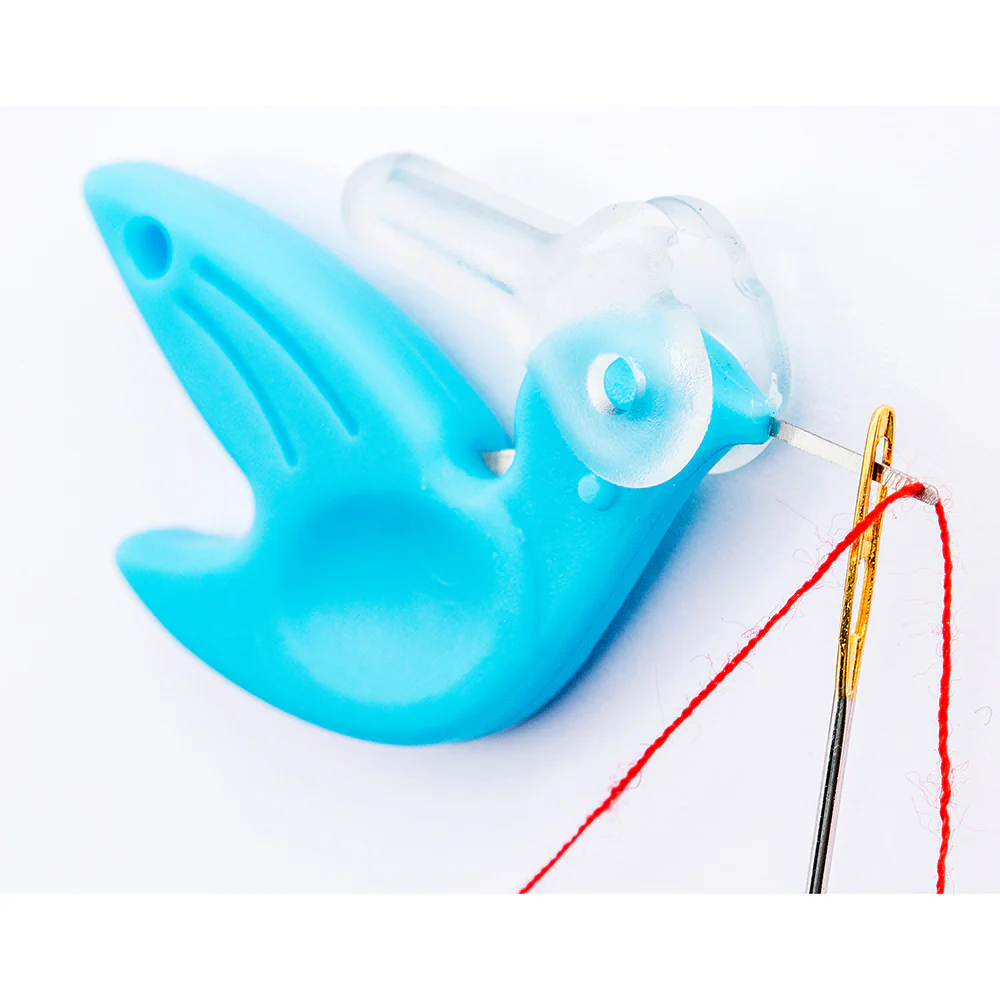 Milward - Needle Threader - Hummingbird with Cutter - Image 3