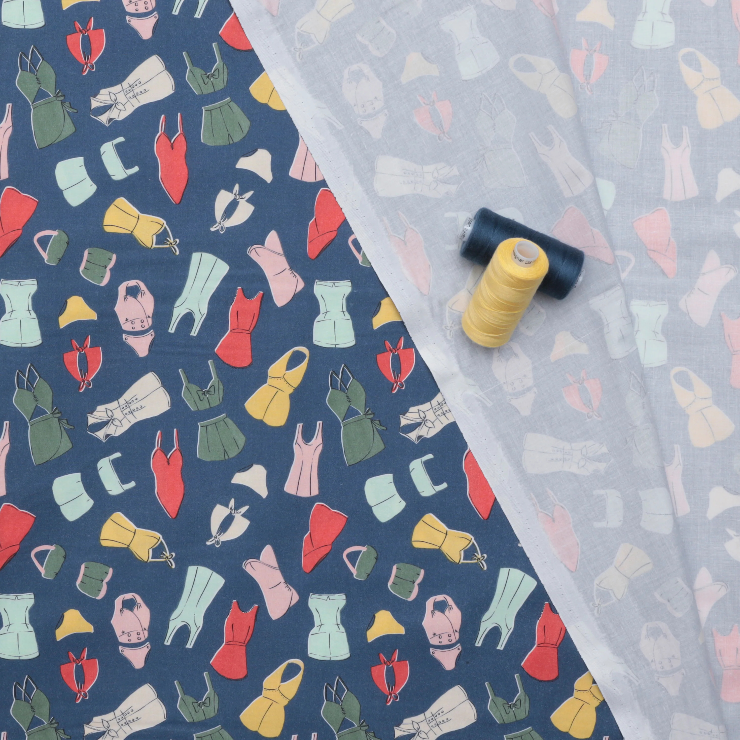 Paintbrush Studio - Cotton - Beach Day - Perfect Fit Navy - Image 3