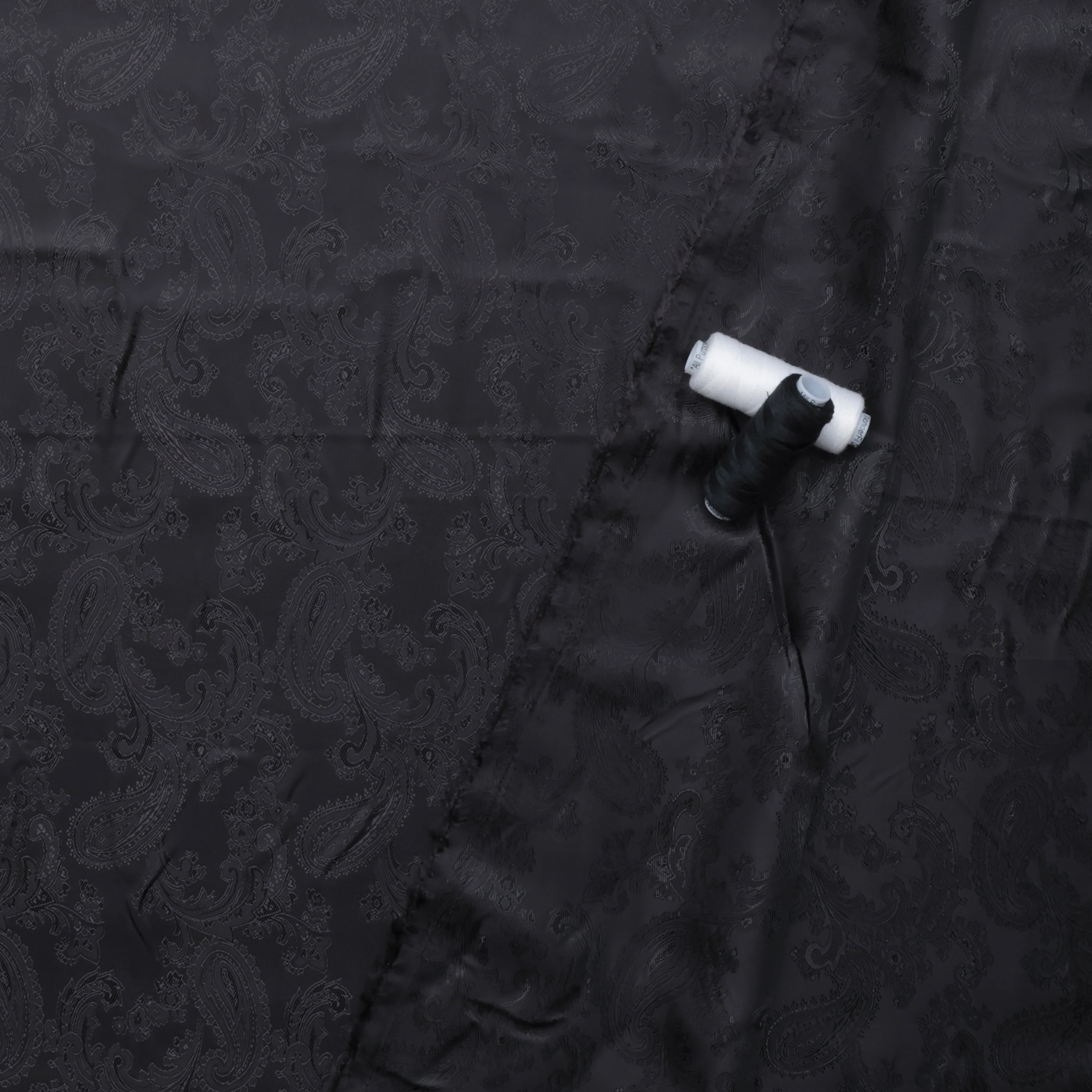 Poly Viscose - Lining - Paisley - Black - Image 3