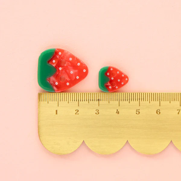Sarah Hearts - Buttons - Strawberry - Large - Image 3
