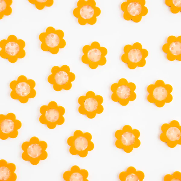 Sarah Hearts - Buttons - Yellow Daisy - Large - Image 2