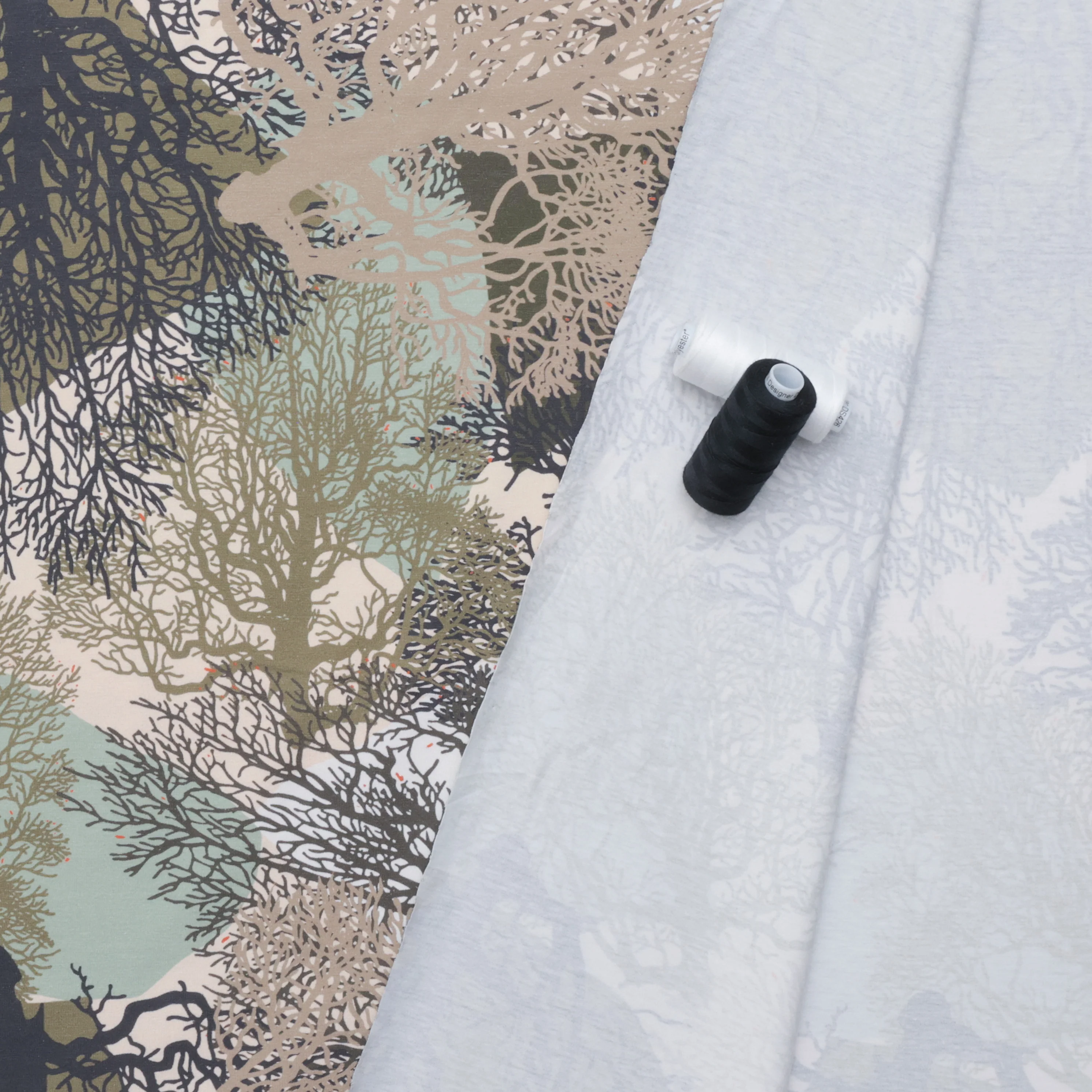Stof - Cotton - Avalana - Jersey - Taupe Trees - Image 3