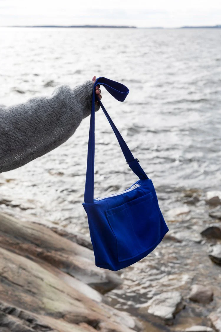Tauko Magazine - No. 9 - Blue - Image 12