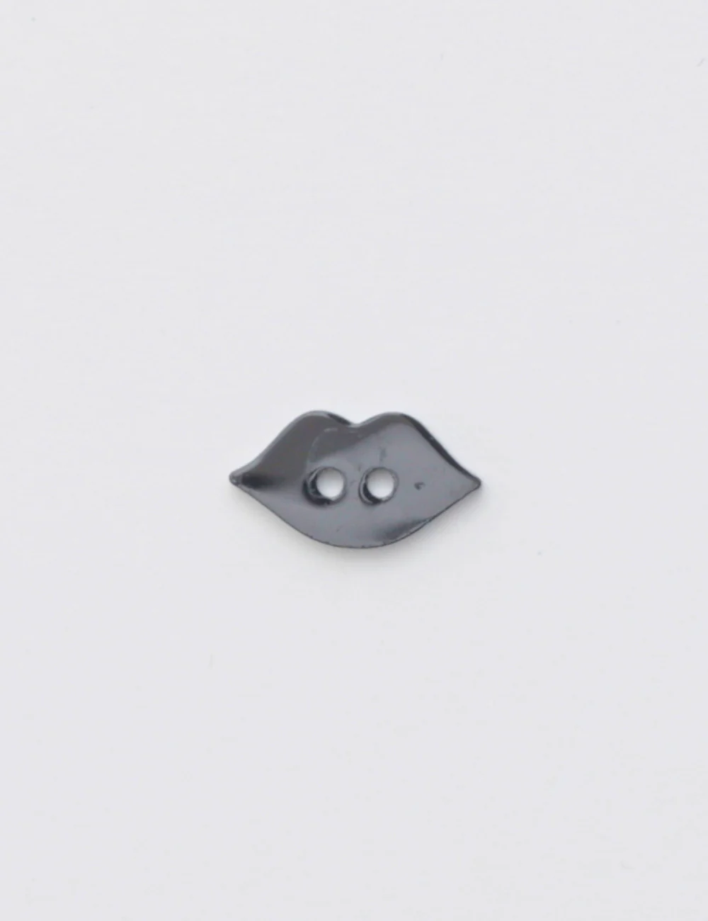 Unwrapped Yarn - Lips Buttons - Assorted - Image 4
