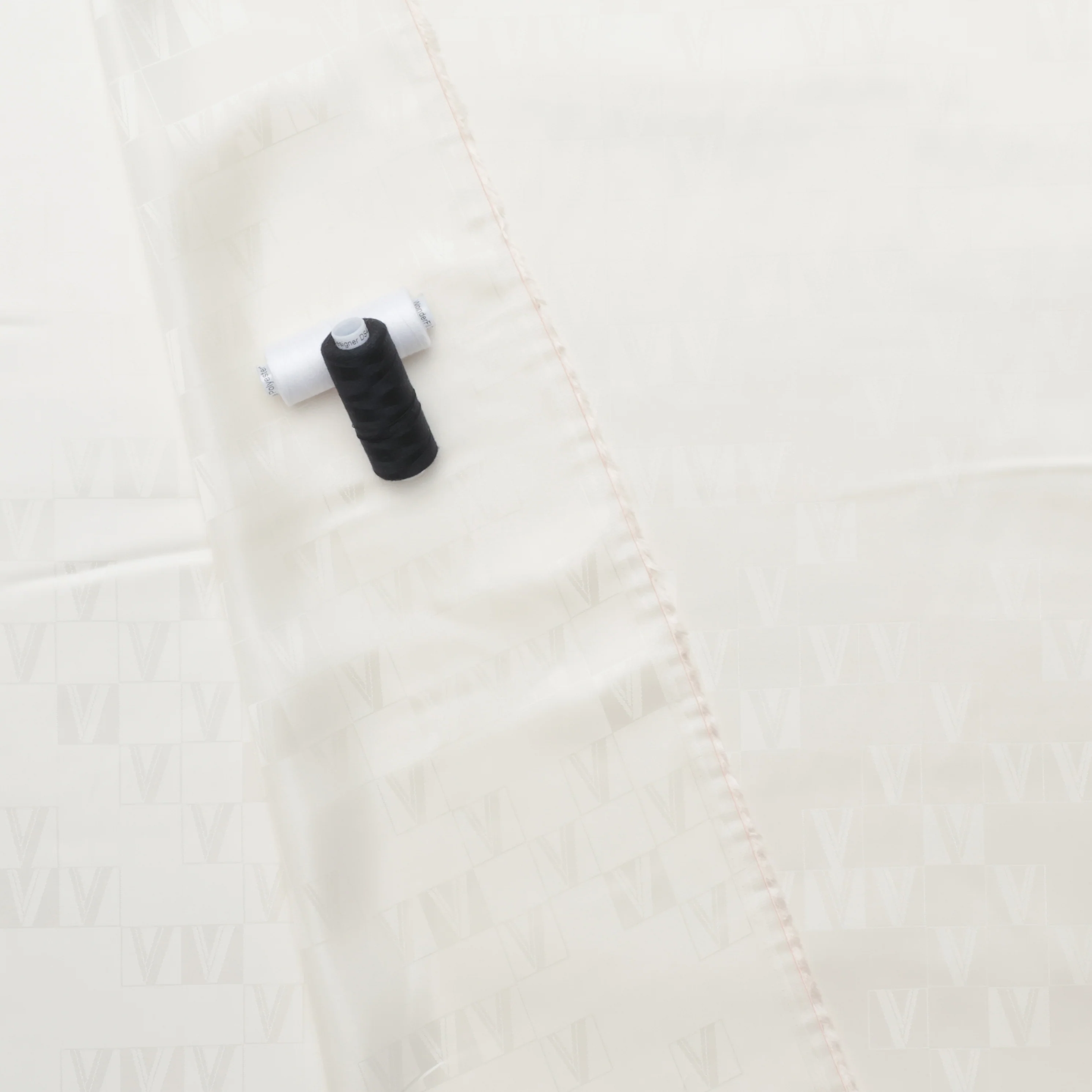 Viscose - Designer Lining - V - Ivory - Image 3