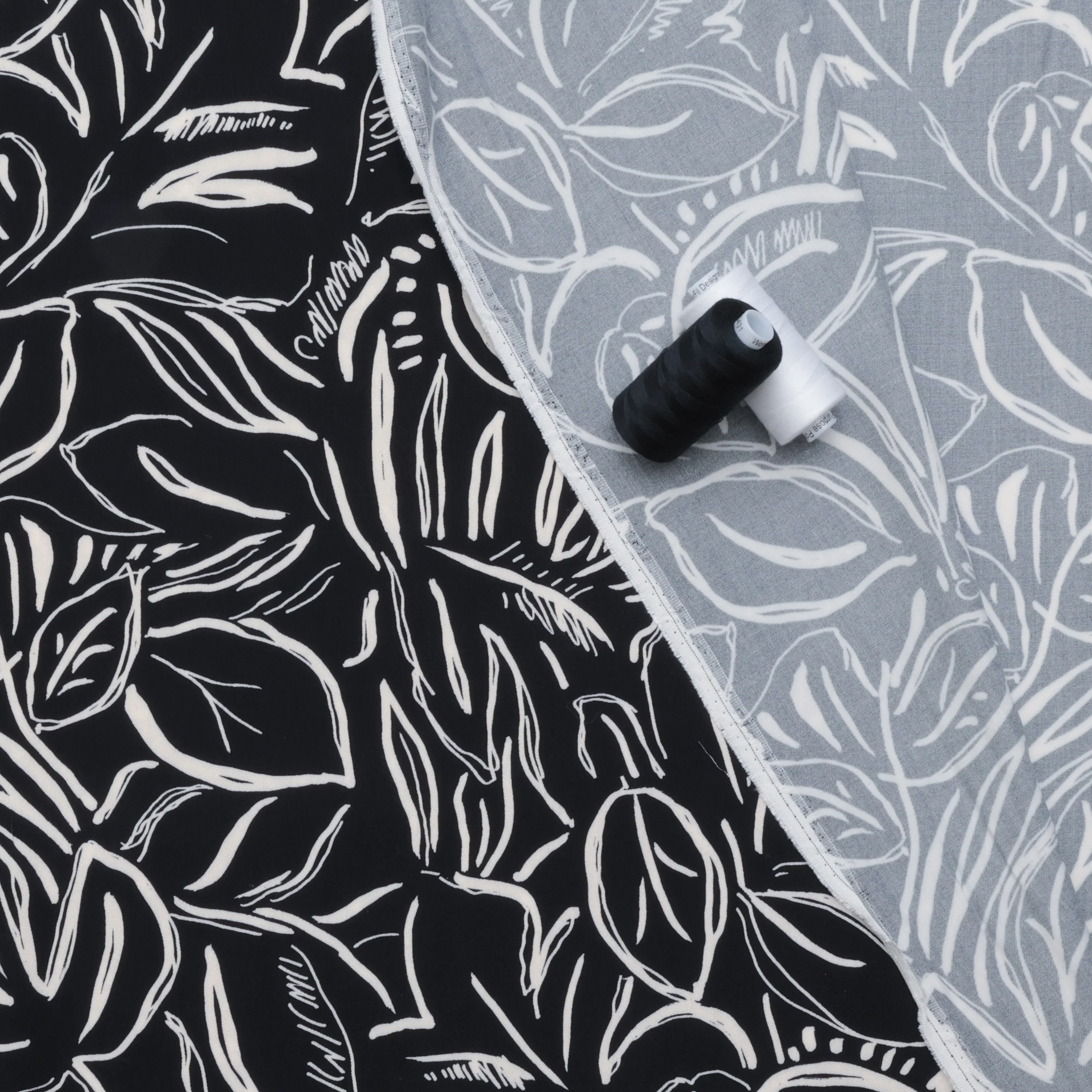 Viscose - Noelle Twill - Digital Print - Black Ivory - Image 3
