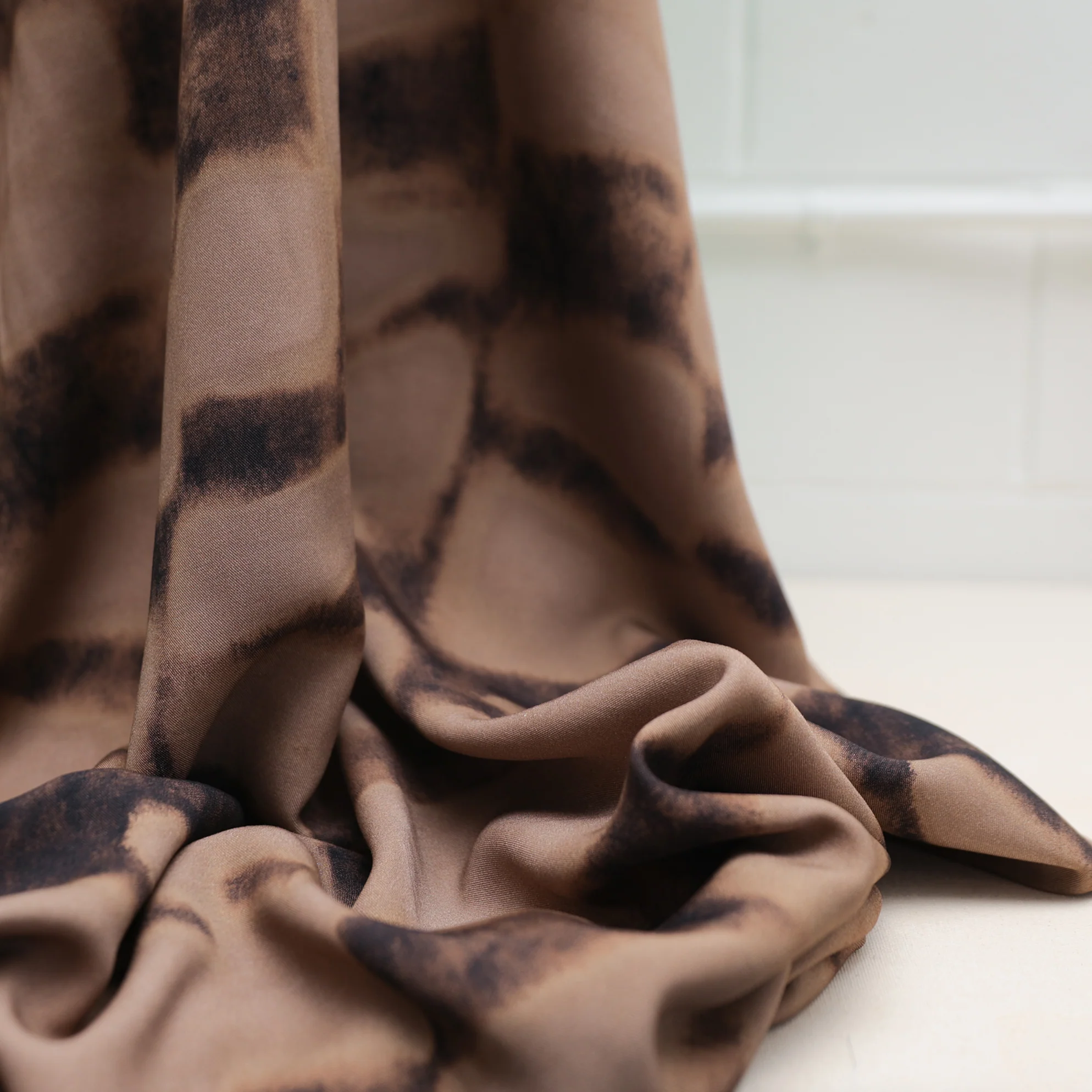 Viscose - Noelle - Digital Twill Print - Mocha - Image 4
